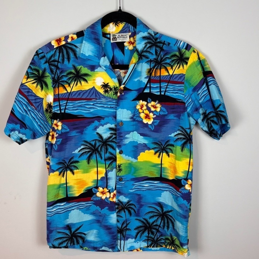 VTG Aloha Republic Hawaiian Mens Shirt XL Blue Floral MADE IN USA Cotton Beach